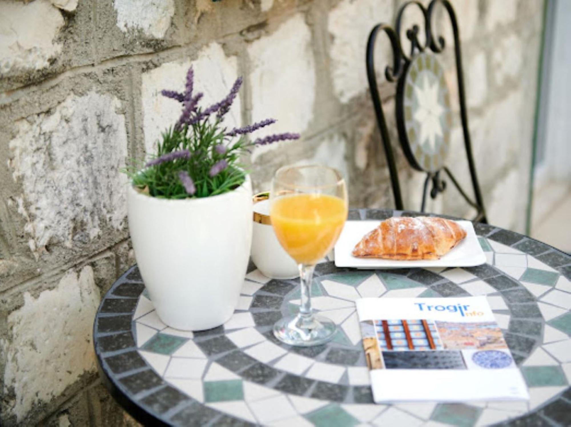 Guesthouse Ana Trogir Old Town Dış mekan fotoğraf
